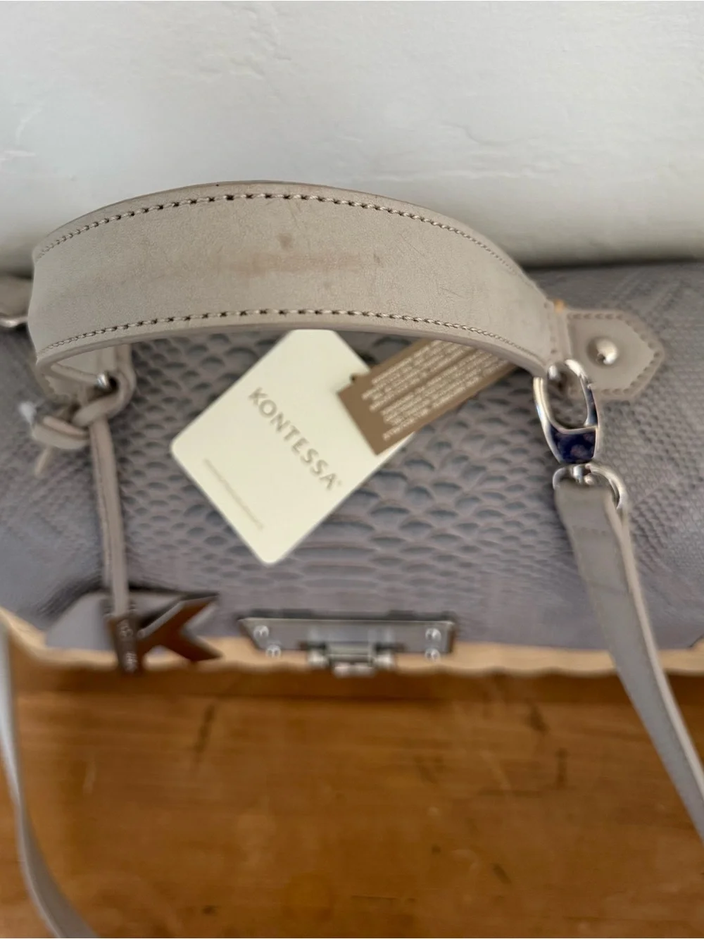 Two-Tone Kontessa Gray Distressed Top-Handle Picnic Summer Woven Bag